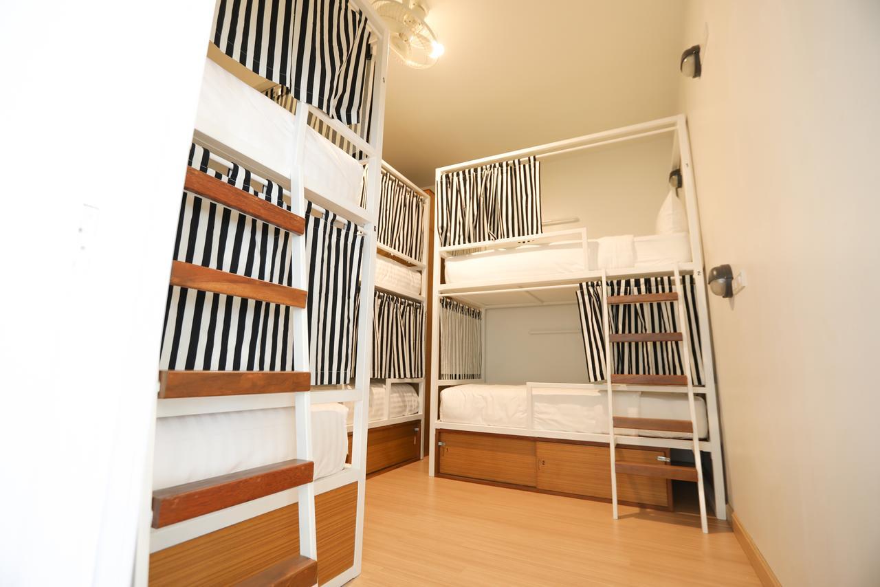 Hostel Lullaby Non-Smoking (Adults Only) Chiang Mai Bagian luar foto