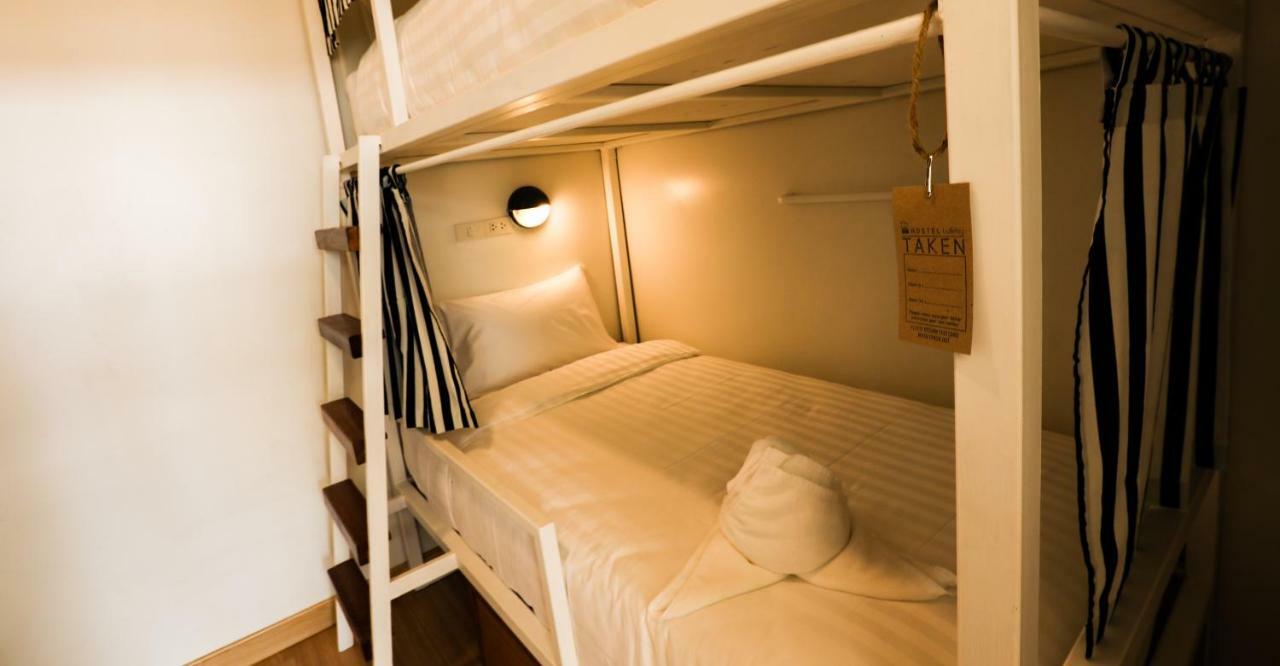 Hostel Lullaby Non-Smoking (Adults Only) Chiang Mai Bagian luar foto
